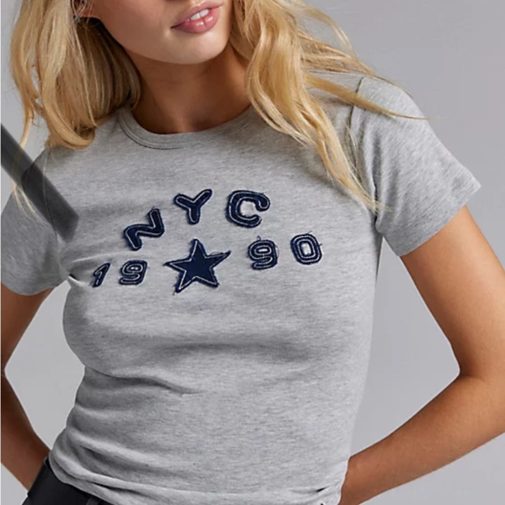 NWOT urban outfitters nyc 1990 baby tee